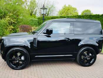 Used Land Rover Defender 90 2024 for sale - 74585639: Photo