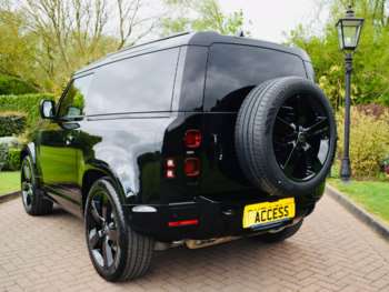 Used Land Rover Defender 90 2024 for sale - 74585639: Photo