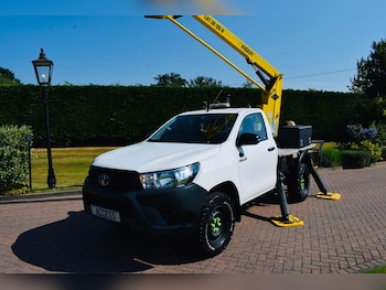 Used Toyota Hilux 2018 for sale - 79236089: Photo