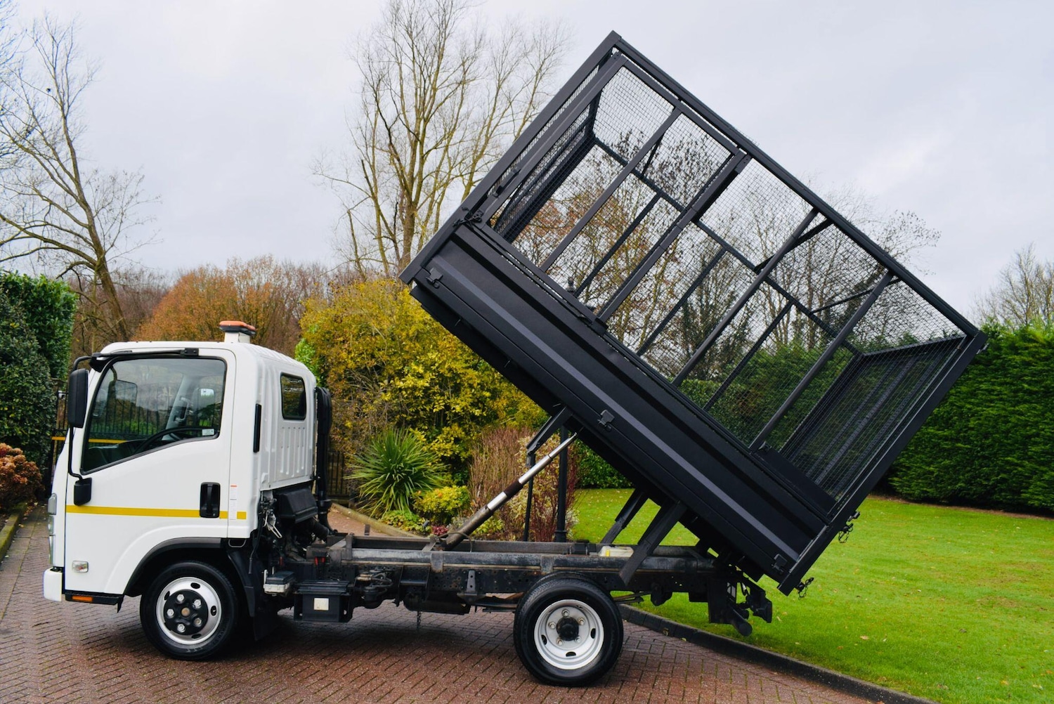 Used Isuzu Grafter 2022 for sale - 76866388: Photo 3