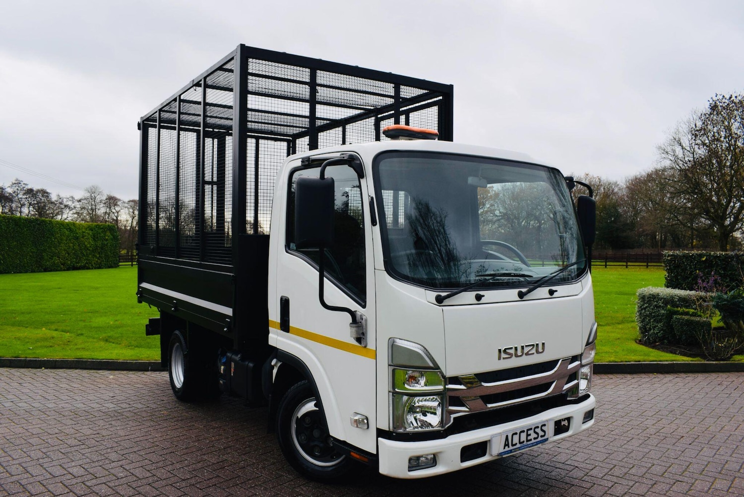 Used Isuzu Grafter 2022 for sale - 76866388: Photo 8