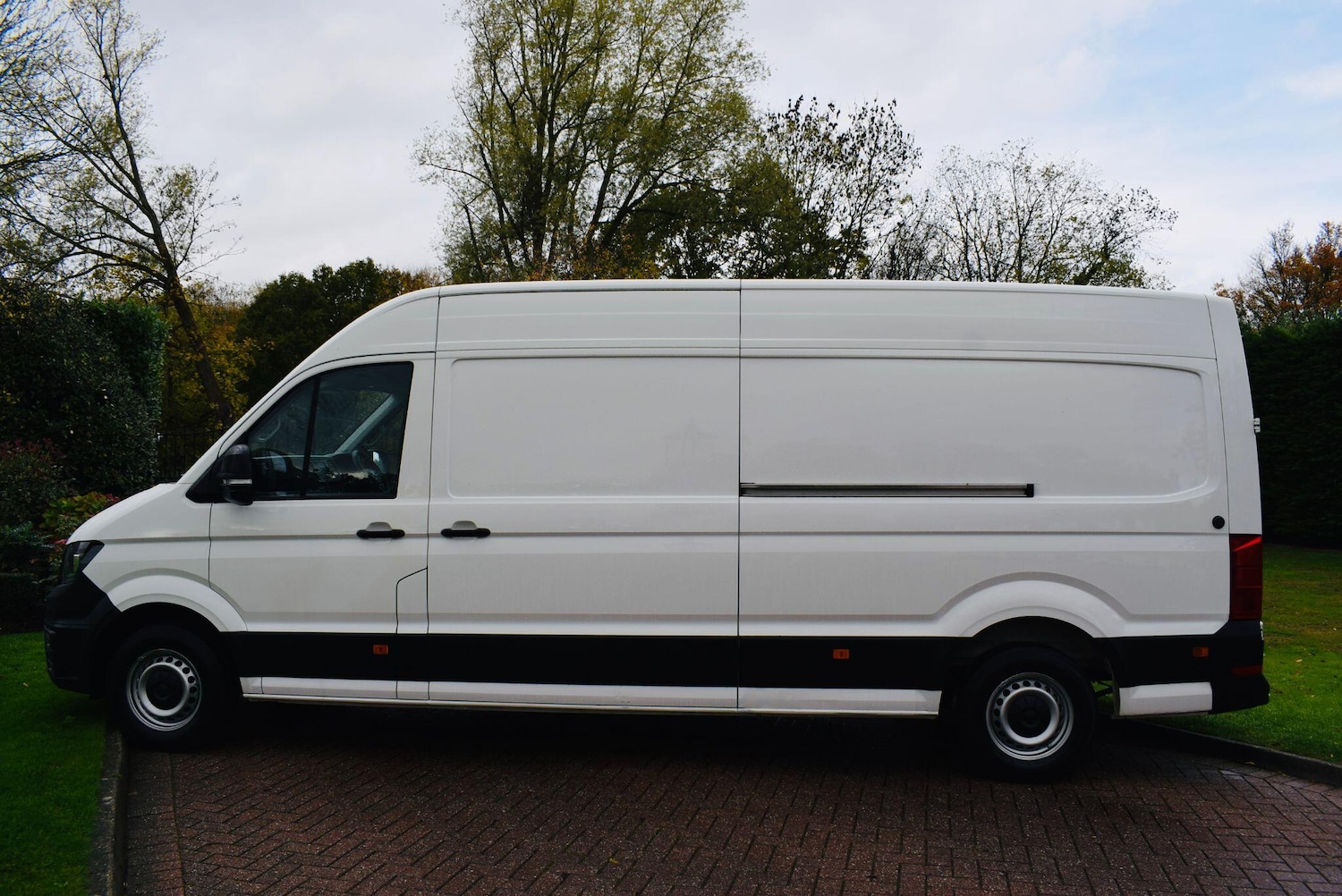 Used Volkswagen Crafter 2023 for sale - 76432792: Photo 2