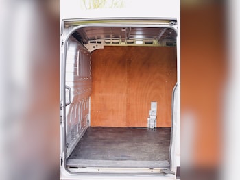 Used Maxus Deliver 9 2021 for sale - 76388517: Photo