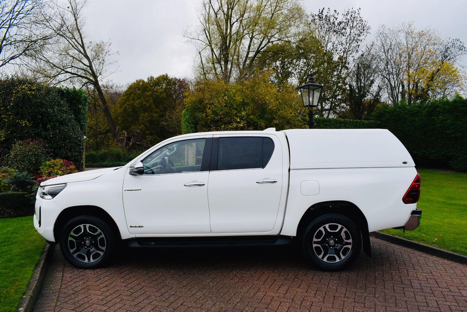 Used Toyota Hilux 2022 for sale - 76550341: Photo 2