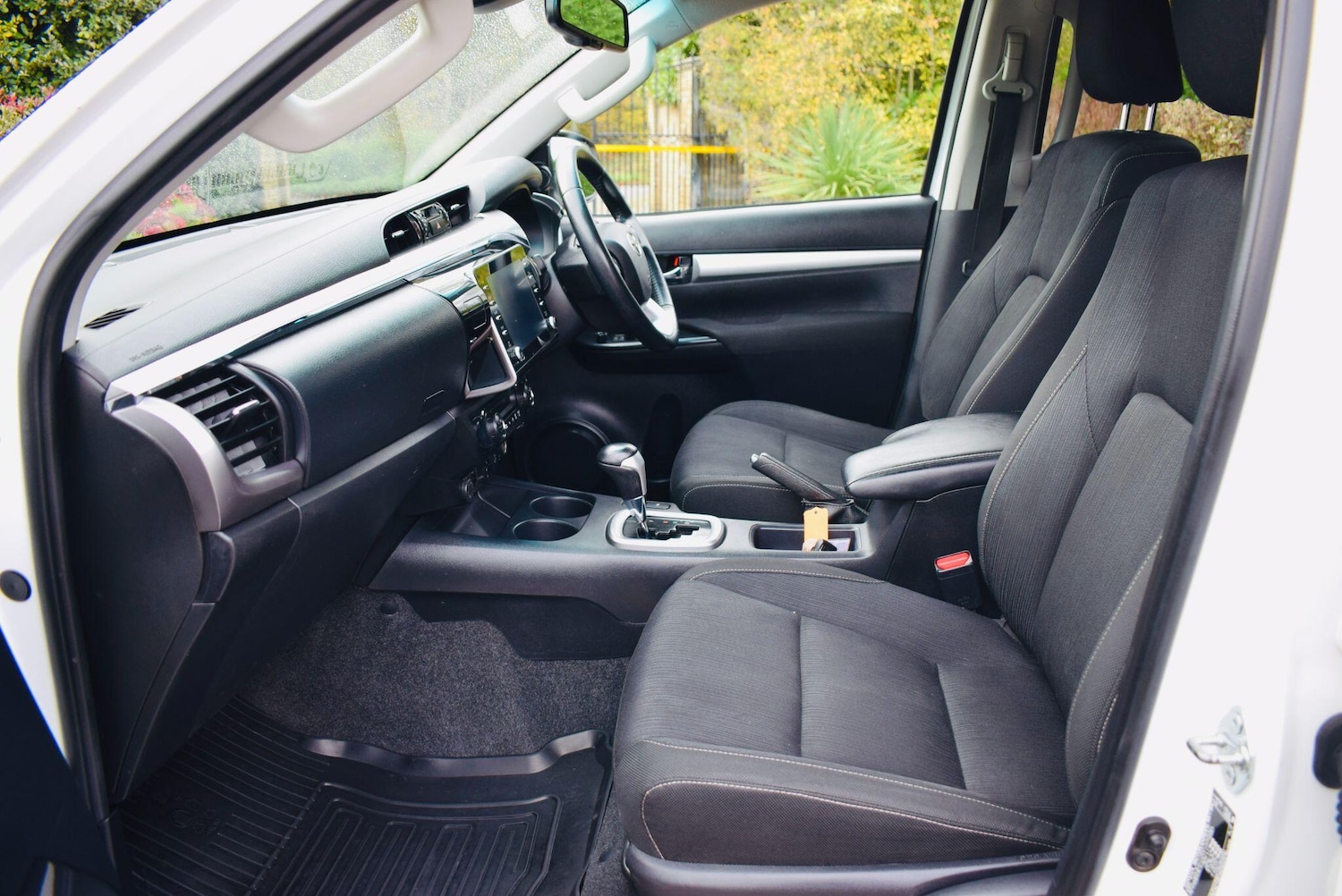 Used Toyota Hilux 2022 for sale - 76550341: Photo 6