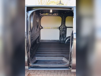 Used Ford Transit Custom 2024 for sale - 76990597: Photo