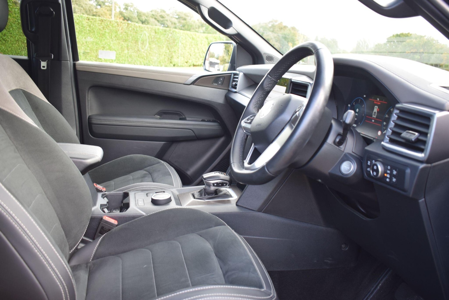 Used Volkswagen Amarok 2024 for sale - 76214109: Photo 11