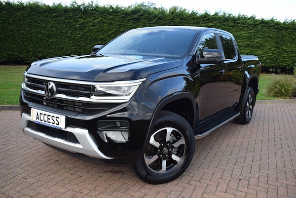 Used Volkswagen Amarok 2024 for sale - 76214109: Photo 1