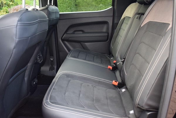 Used Volkswagen Amarok 2024 for sale - 76214109: Photo 5