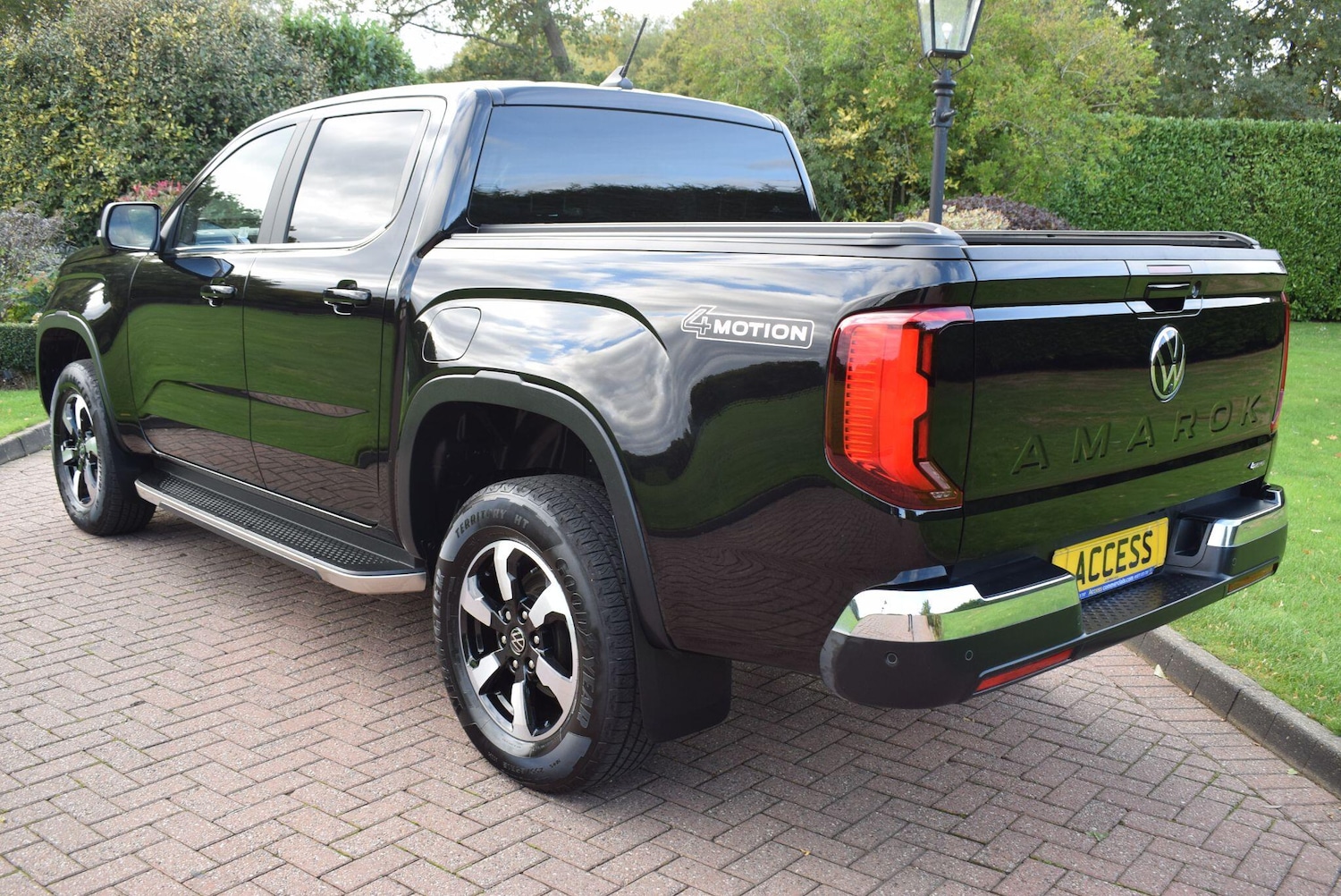 Used Volkswagen Amarok 2024 for sale - 76214109: Photo 6