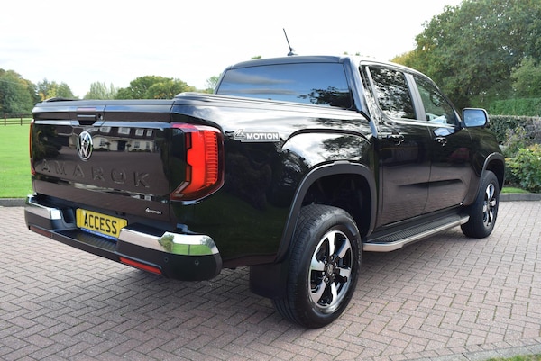 Used Volkswagen Amarok 2024 for sale - 76214109: Photo 9