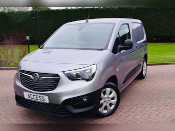 Used Vauxhall Combo 2022 for sale - 77925219: Photo