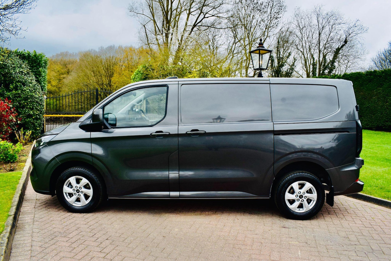 Used Ford Transit Custom 2025 for sale - 78007854: Photo 2