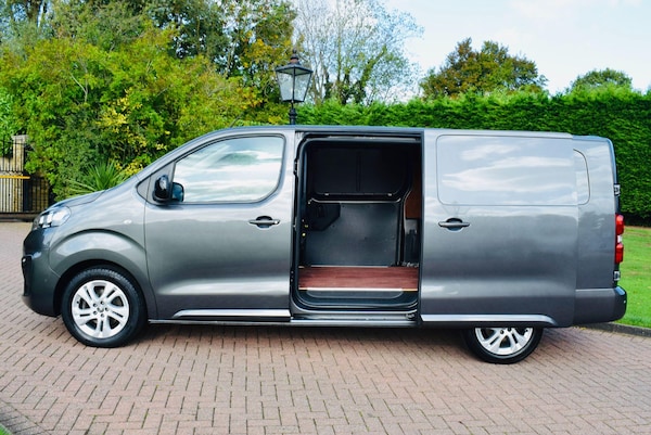 Used Vauxhall Vivaro 2022 for sale - 76174916: Photo 4