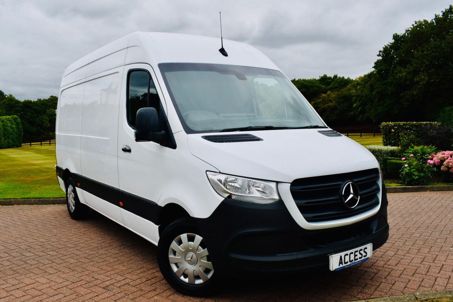 Used Mercedes-Benz Sprinter 2021 for sale - 76989947: Photo 9