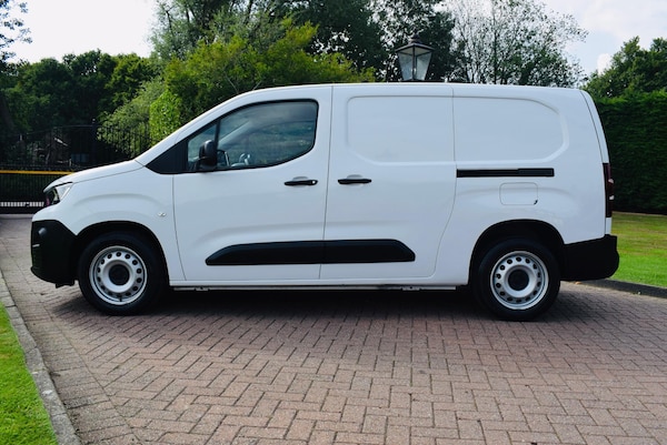 Used Peugeot Partner 2023 for sale - 75364179: Photo 2