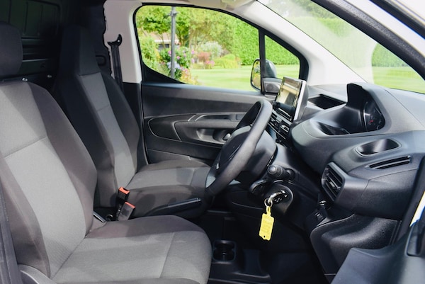 Used Peugeot Partner 2023 for sale - 75364179: Photo 8
