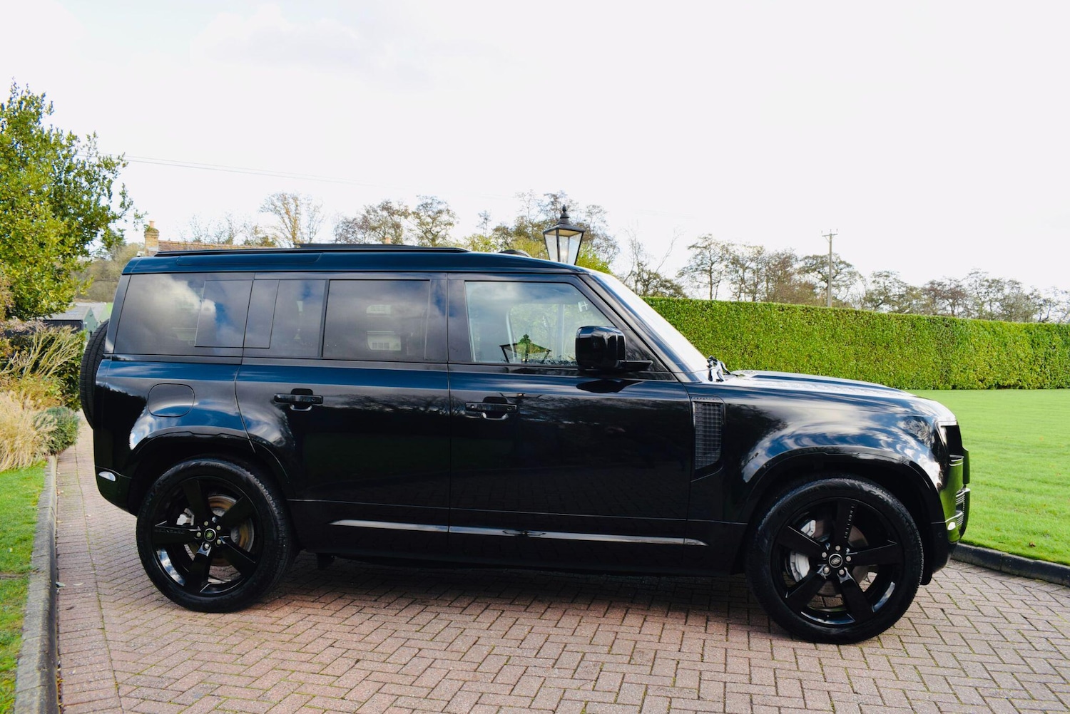 Used Land Rover Defender 2025 for sale - 76752675: Photo 12