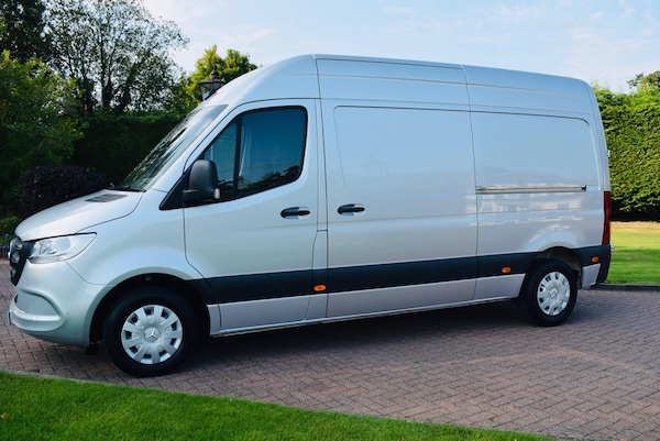 Used Mercedes-Benz Sprinter 2021 for sale - 73610753: Photo 2