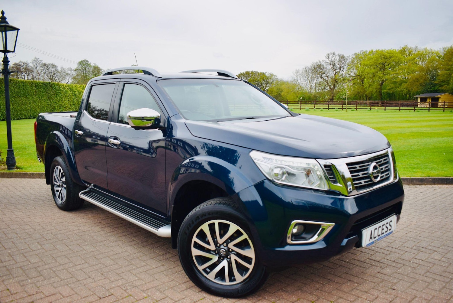 Used Nissan Navara 2016 for sale - 78185592: Photo 10