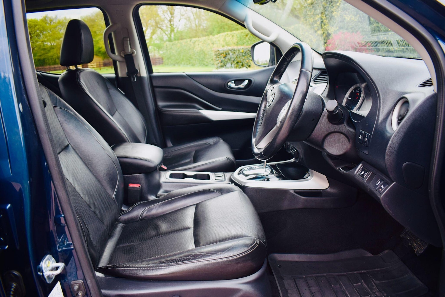 Used Nissan Navara 2016 for sale - 78185592: Photo 11