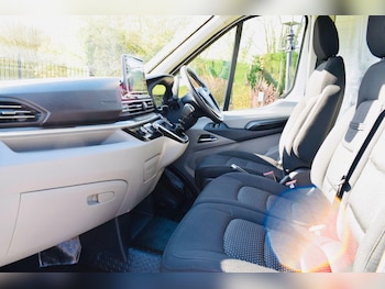 Used Maxus Deliver 9 2023 for sale - 78127510: Photo