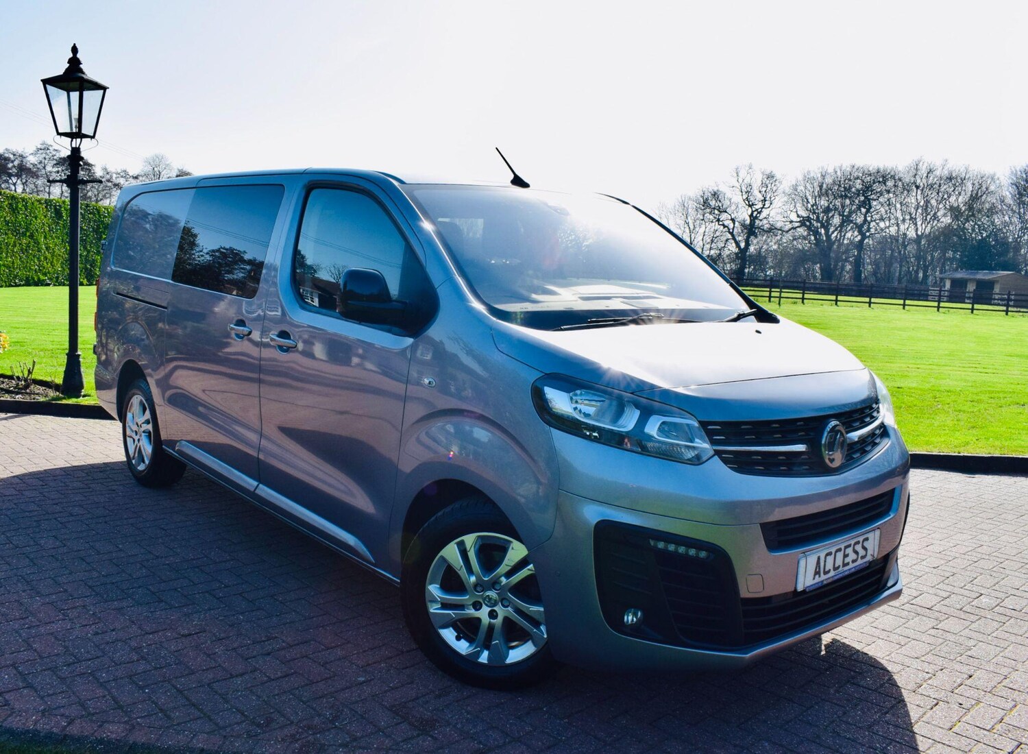 Used Vauxhall Vivaro for sale - 77683615: Photo 11