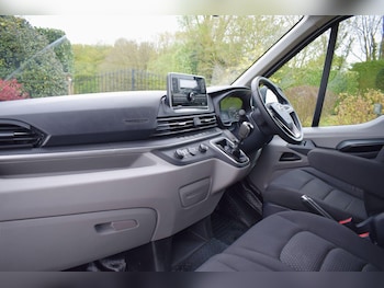 Used Maxus Deliver 9 2022 for sale - 78185252: Photo