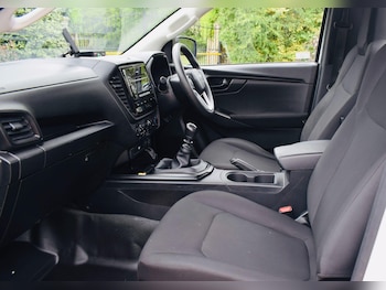 Used Isuzu D-Max 2023 for sale - 78752729: Photo
