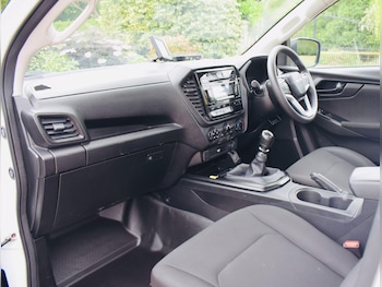 Used Isuzu D-Max 2023 for sale - 78752729: Photo