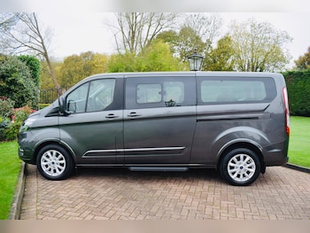 Used Ford Tourneo Custom 2022 for sale - 76689870: Photo
