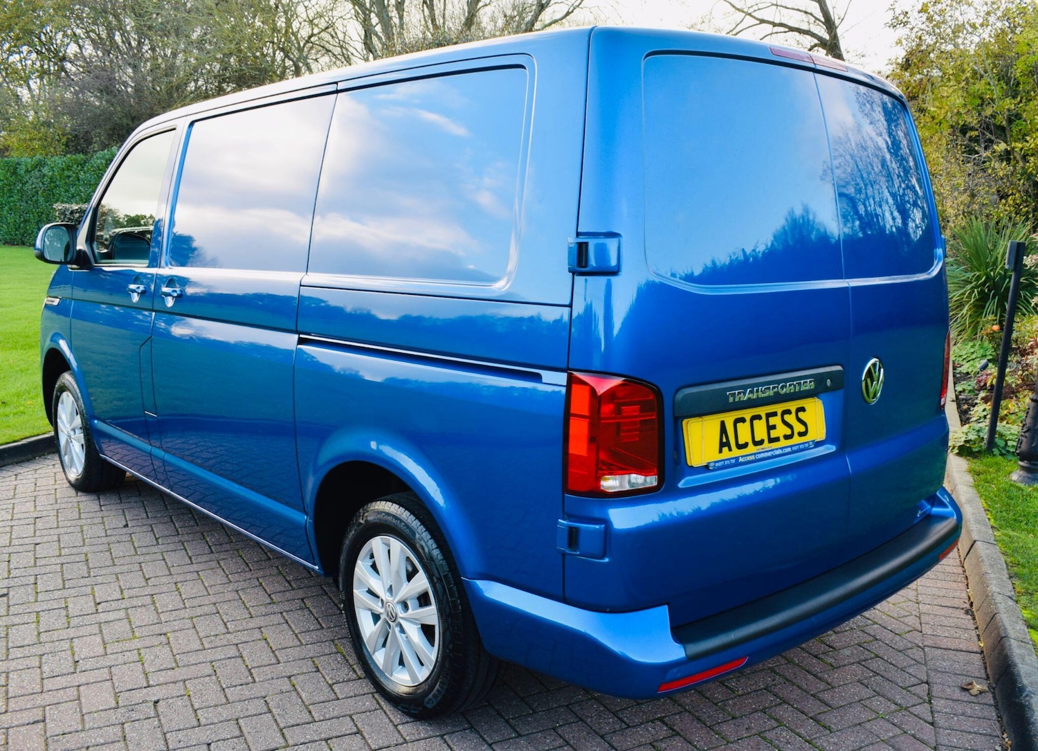 Used Volkswagen Transporter 2024 for sale - 76607755: Photo 4
