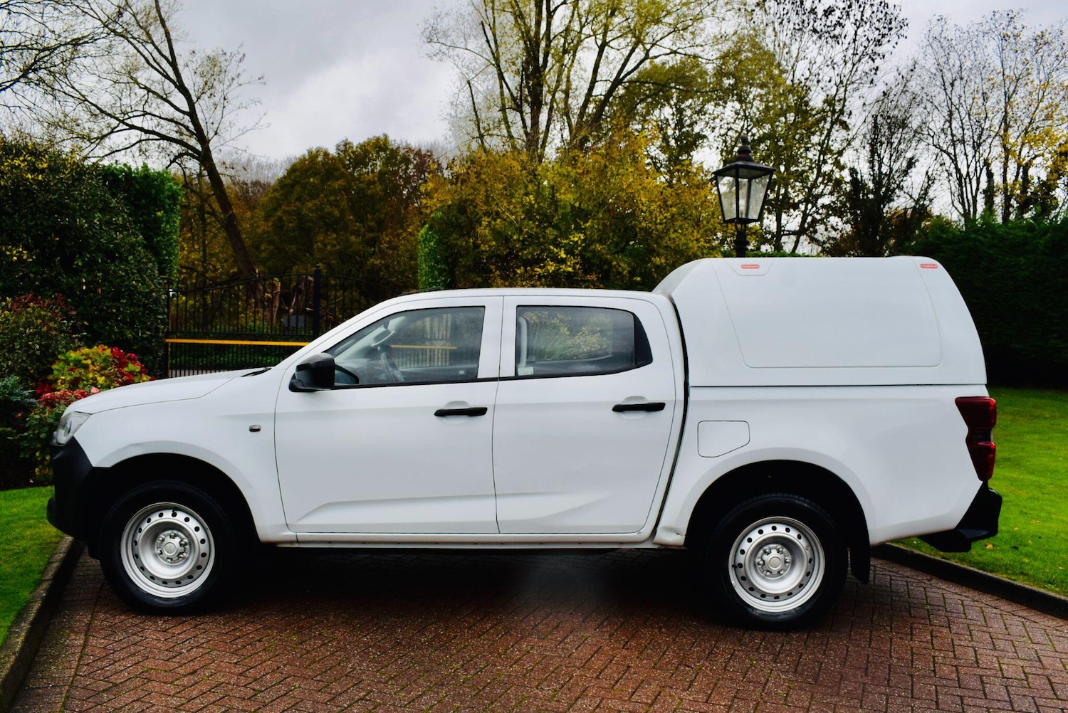 Used Isuzu D-Max 2021 for sale - 76990746: Photo 2