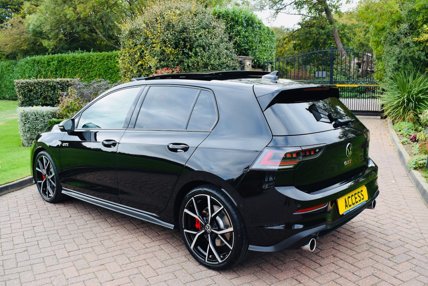 Used Volkswagen Golf 2025 for sale - 76238987: Photo 3