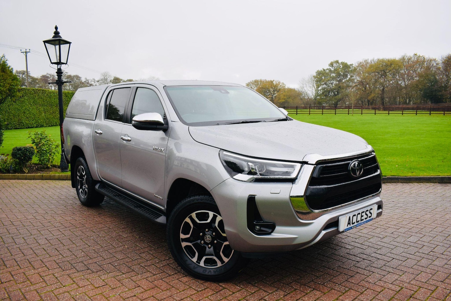 Used Toyota Hilux 2022 for sale - 76688895: Photo 8