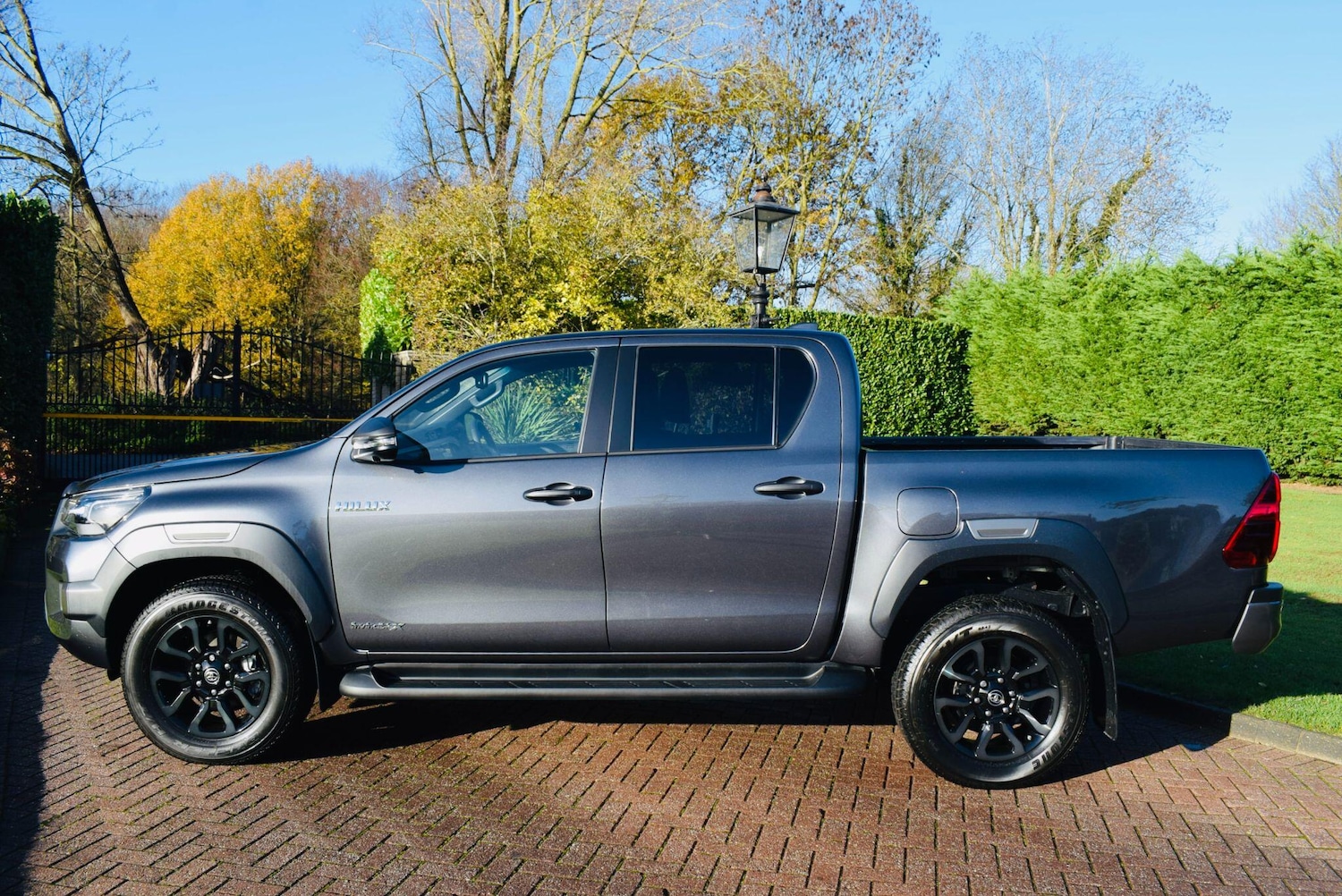 Used Toyota Hilux 2025 for sale - 76781252: Photo 2