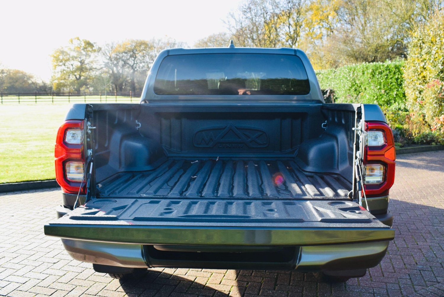 Used Toyota Hilux 2025 for sale - 76781252: Photo 8