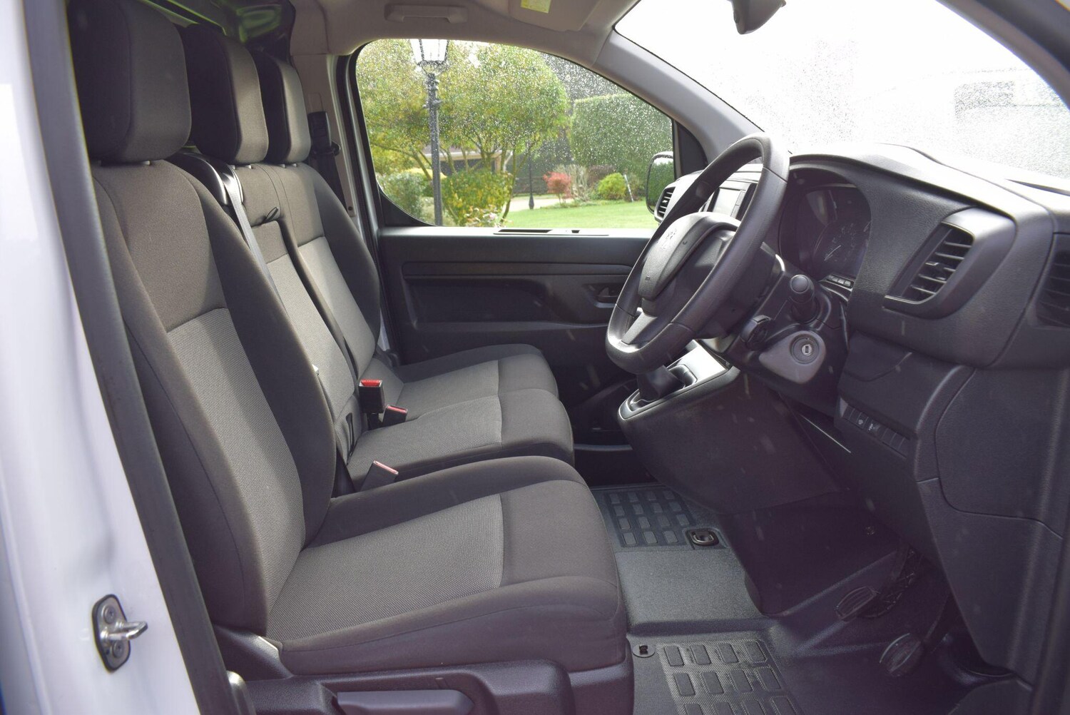 Used Peugeot Expert 2023 for sale - 76336330: Photo 10