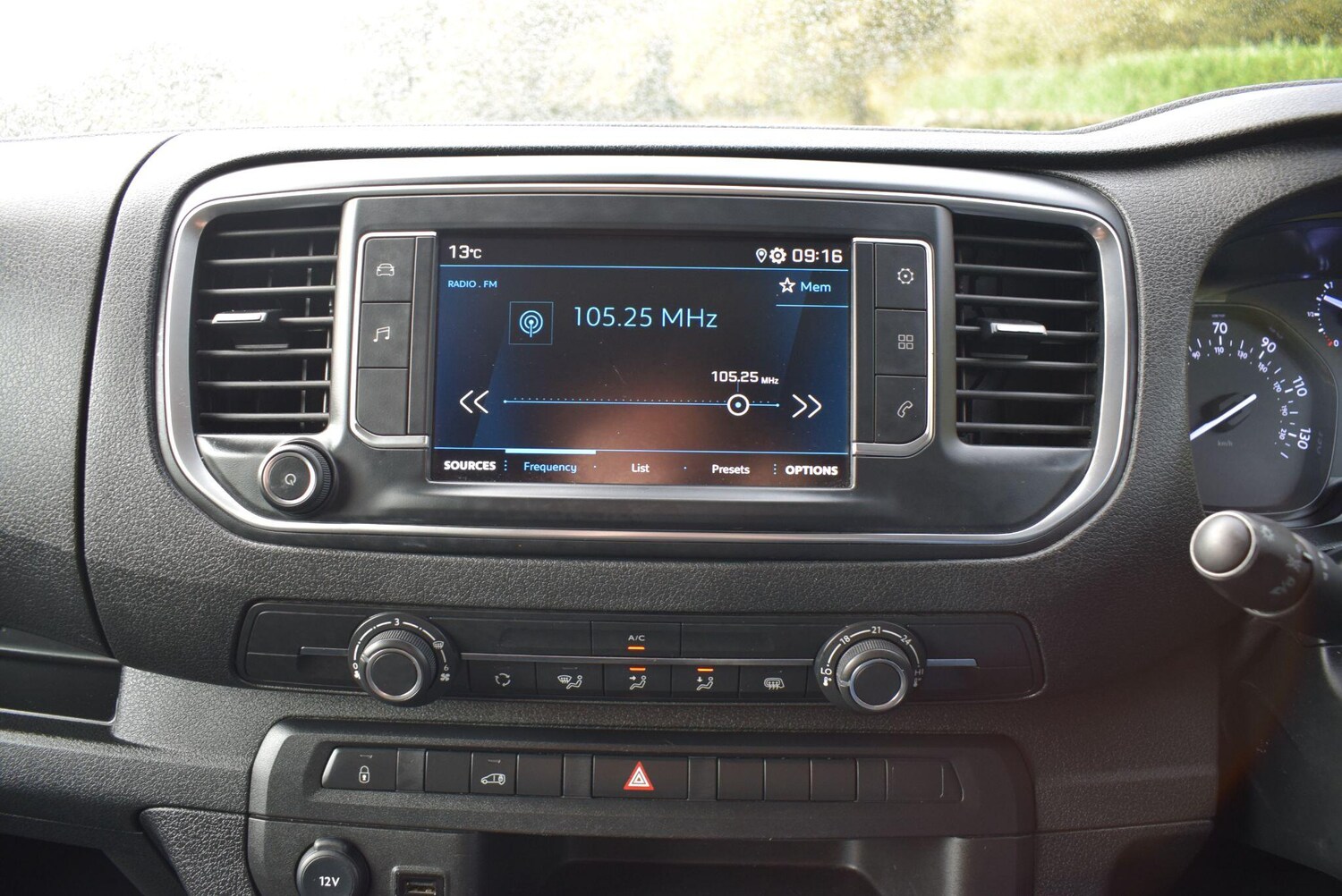 Used Peugeot Expert 2023 for sale - 76336330: Photo 13