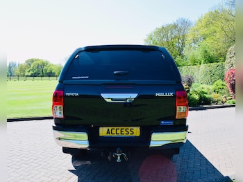 Used Toyota Hilux 2023 for sale - 78361699: Photo