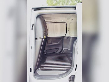 Used Citroen Berlingo 2022 for sale - 75279984: Photo