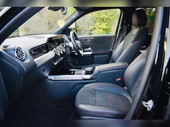 Used Mercedes-Benz GLB 2023 for sale - 77358859: Photo