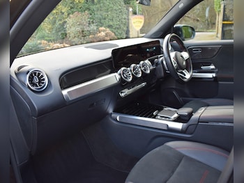 Used Mercedes-Benz GLB 2023 for sale - 77358859: Photo