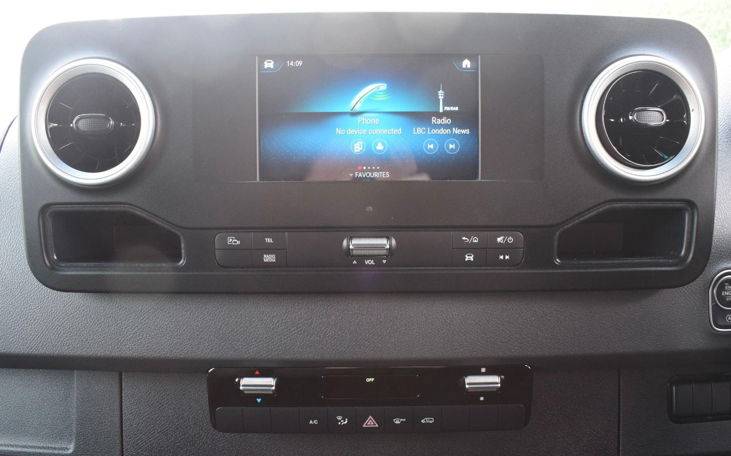 Used Mercedes-Benz Sprinter 2023 for sale - 77992949: Photo 17