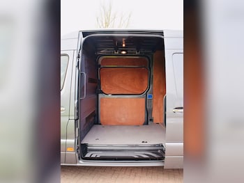 Used Mercedes-Benz Sprinter 2023 for sale - 77992949: Photo