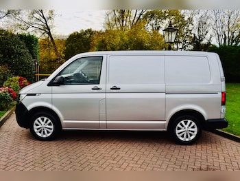 Used Volkswagen Transporter 2022 for sale - 76472921: Photo