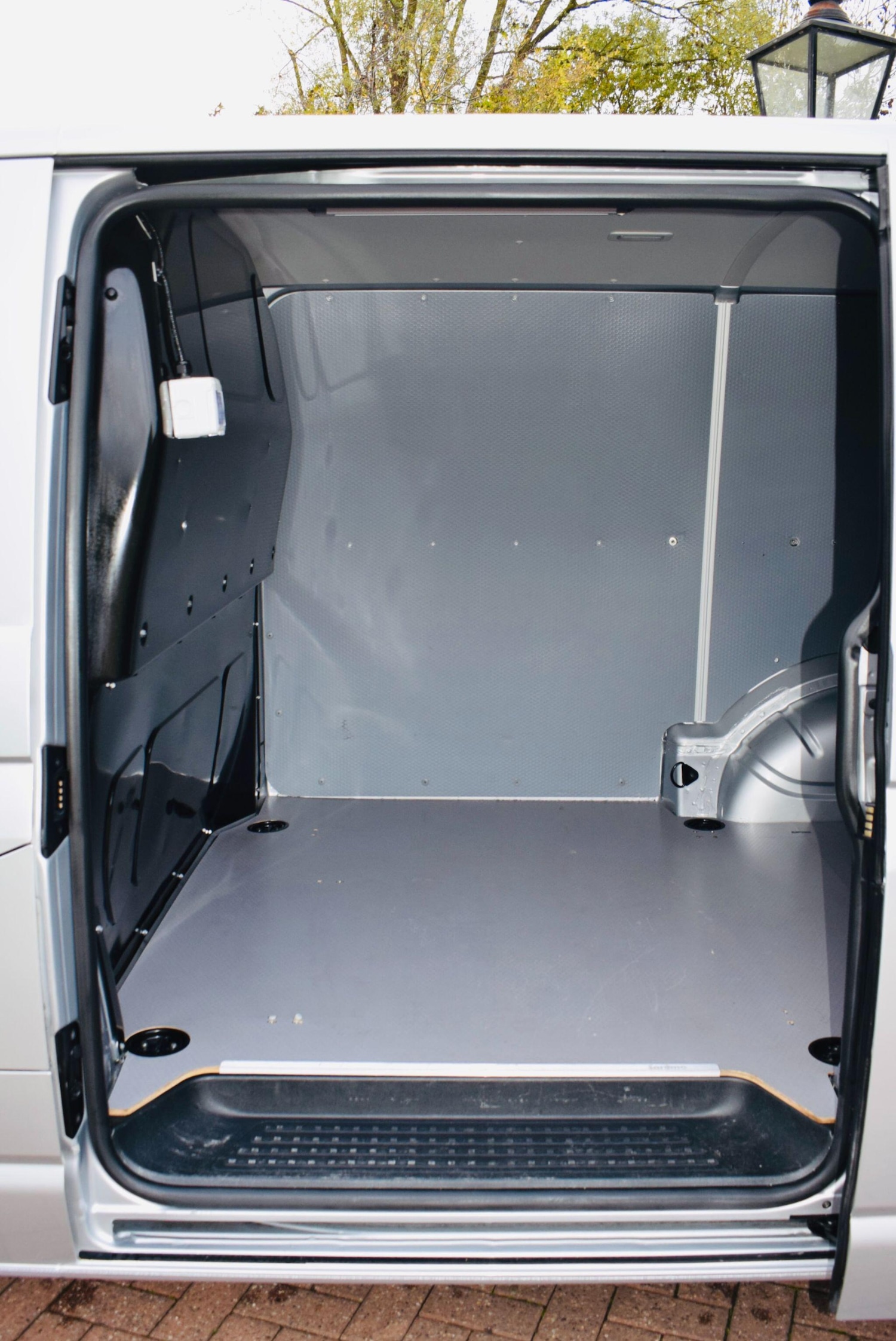 Used Volkswagen Transporter 2022 for sale - 76472921: Photo 3