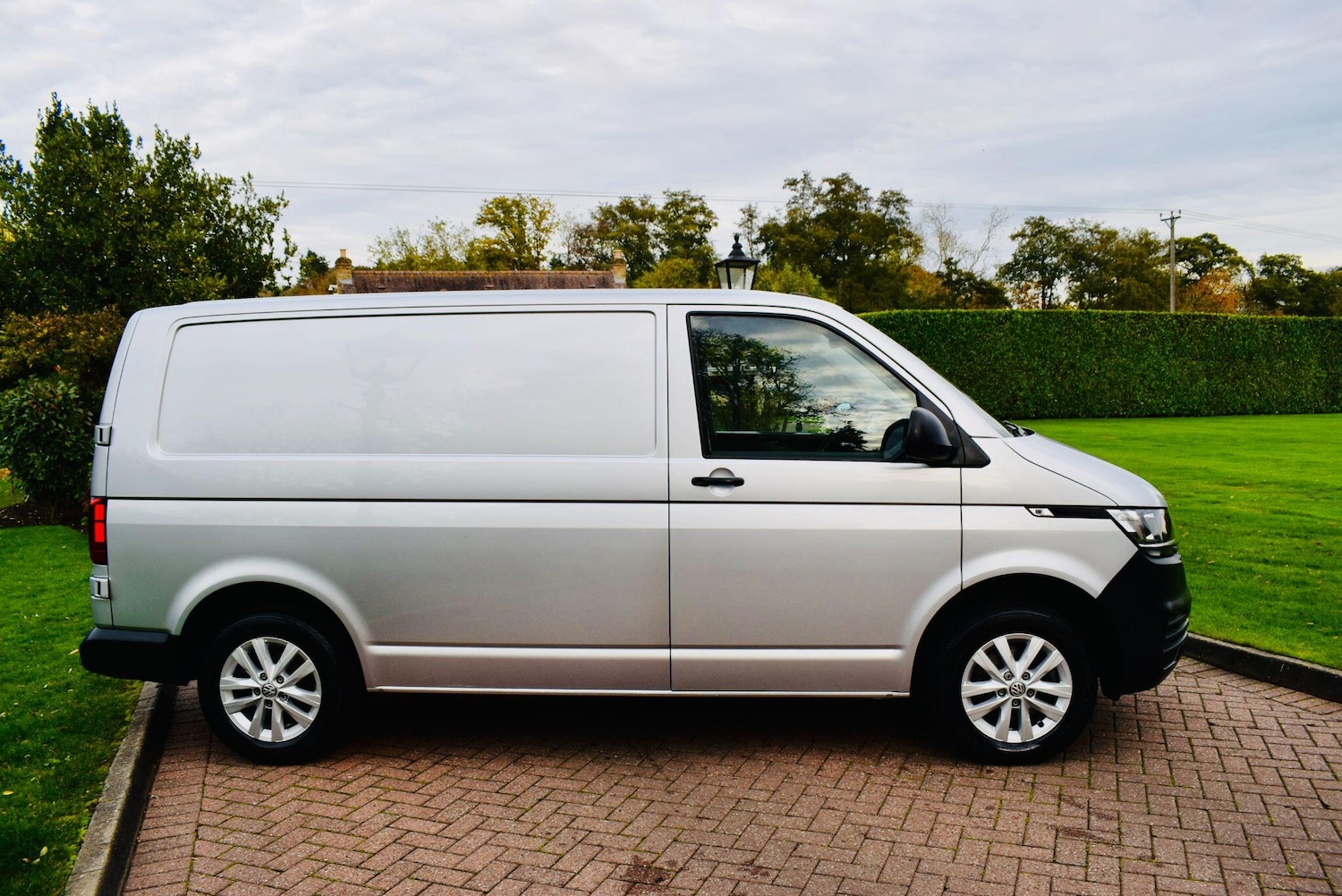 Used Volkswagen Transporter 2022 for sale - 76472921: Photo 8
