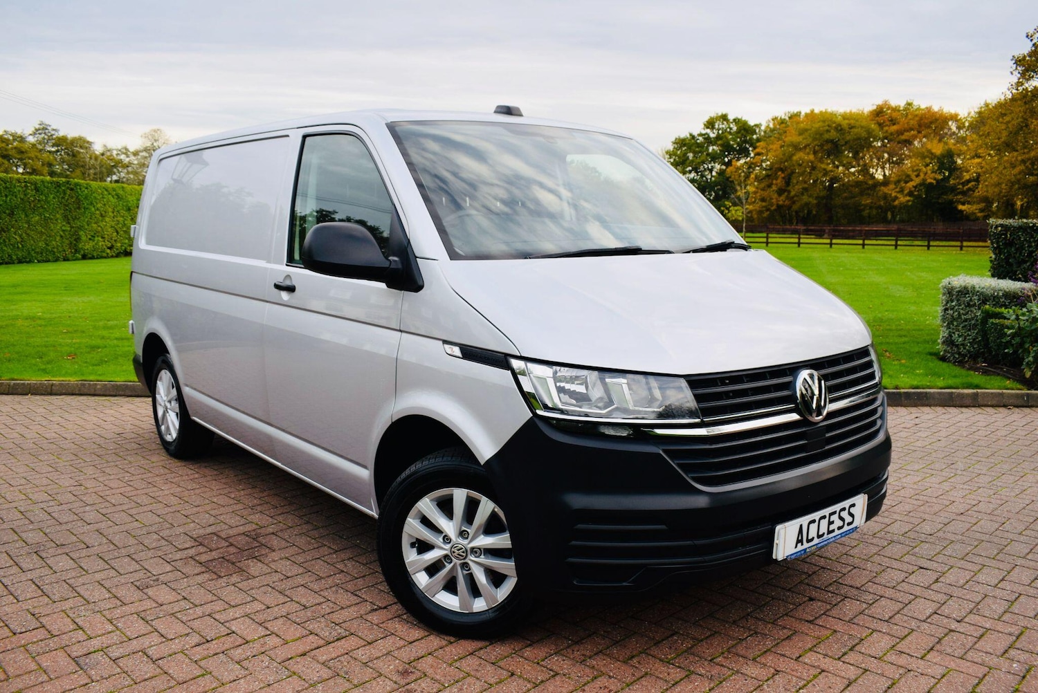 Used Volkswagen Transporter 2022 for sale - 76472921: Photo 9