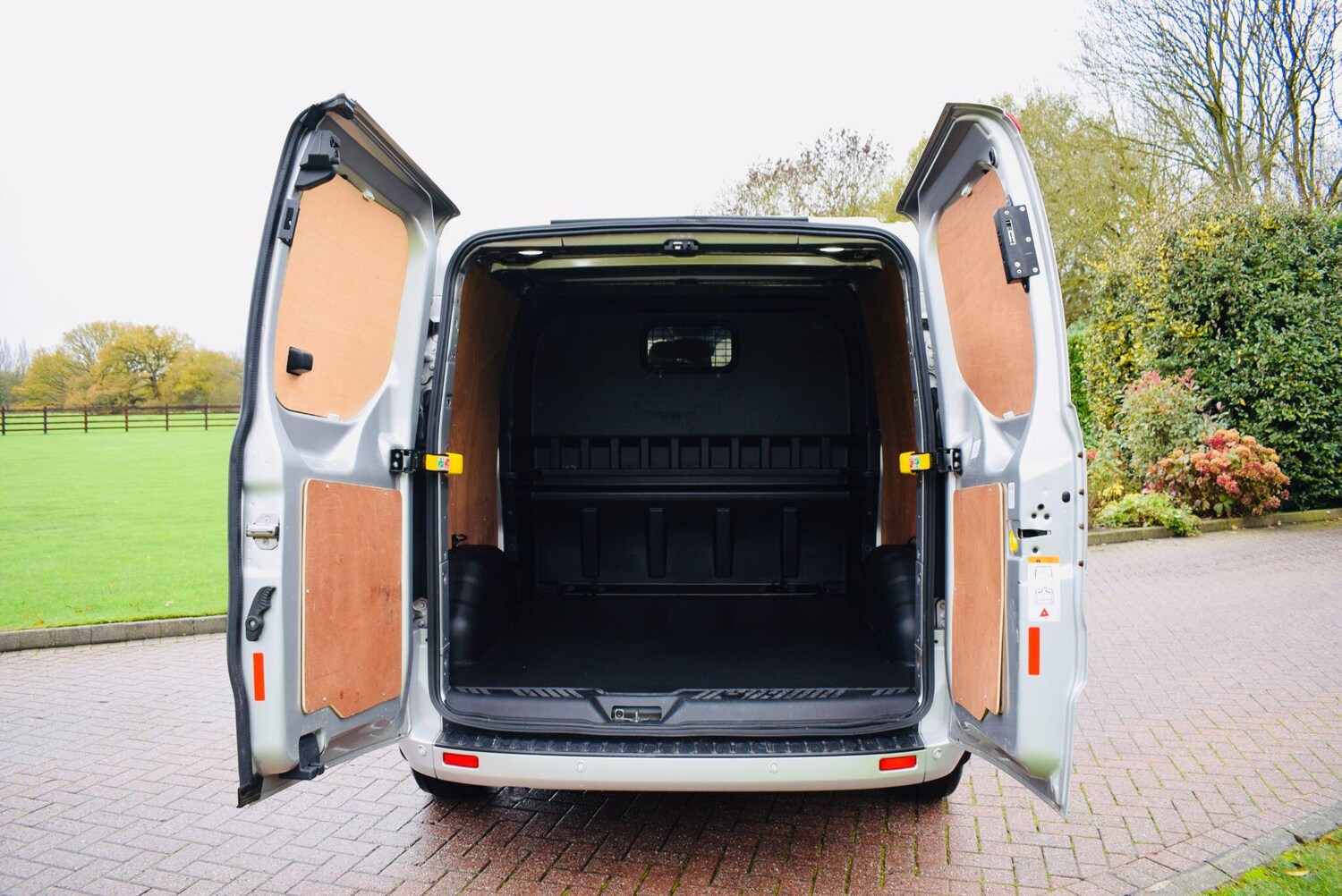 Used Ford Transit Custom 2022 for sale - 76689064: Photo 9